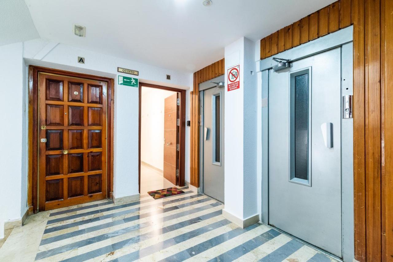 Апартаменти Elegante Y Centrico Alojamiento En Гранада Екстер'єр фото